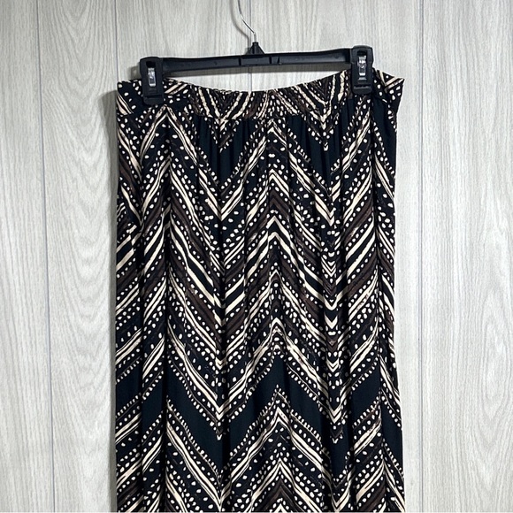 ZOZO Chevron Pattern Maxi Skirt Size Medium - Picture 6 of 10